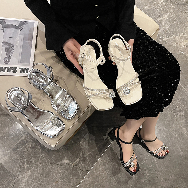 网红坊鞋业-Z82135