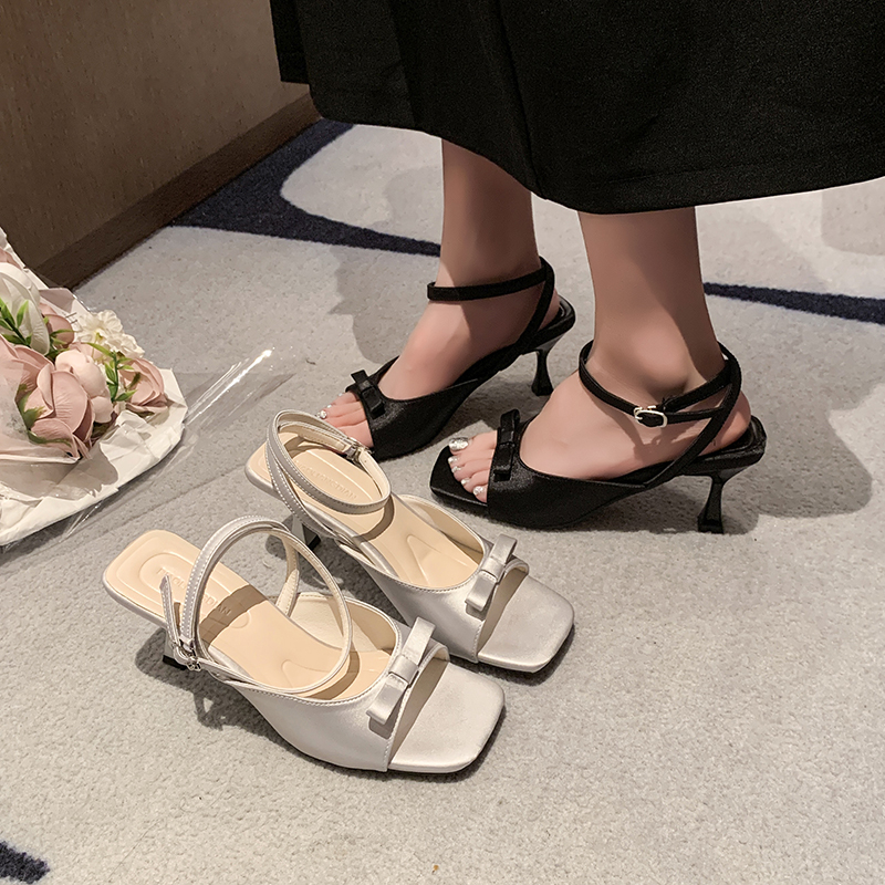 脚丫子鞋业-PL1228